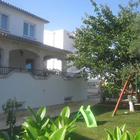 Tina Apartamento