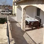 Apartamento Tina *