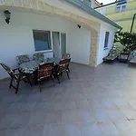 Tina Apartamento