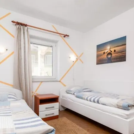 Tina Apartment *