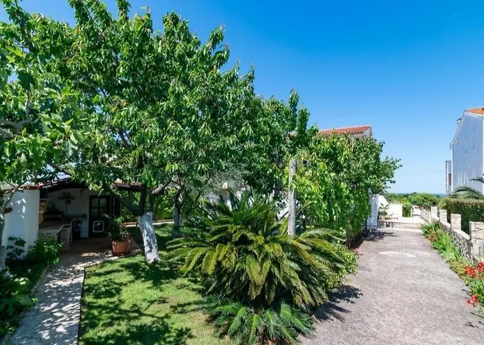 아파트 Tina 풀라