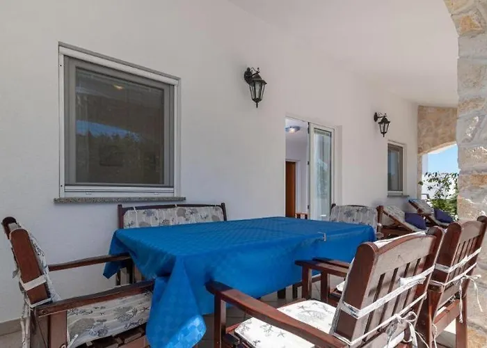 아파트 Tina 풀라